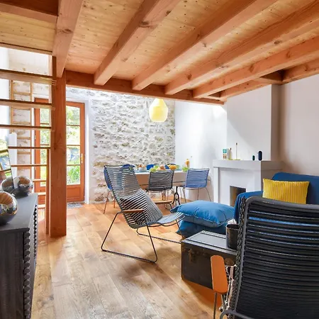 Maison Pour 2 Adultes - 4 Enfants - 600m Hébergement de vacances